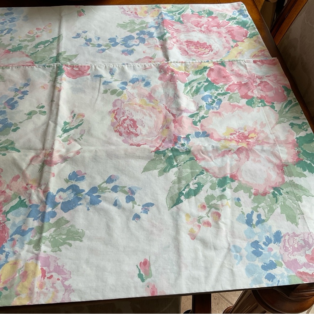 Vintage Fieldcrest Percale Floral Blue Pink Yellow King Pillowcases Set of 2 - Picture 3 of 11